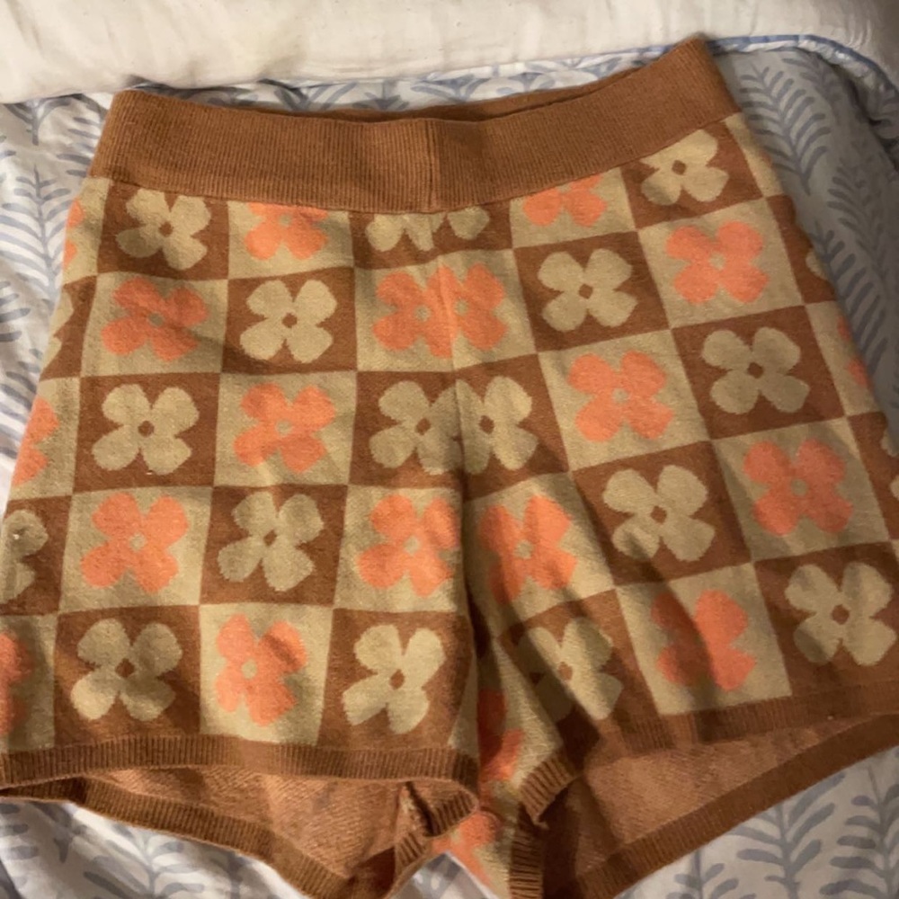 Loungewear altar'd state shorts 🤍